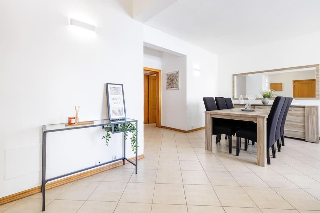 Sea-Front 1' Min! - Apartment With Ac & Wifi Quarteira Exterior foto